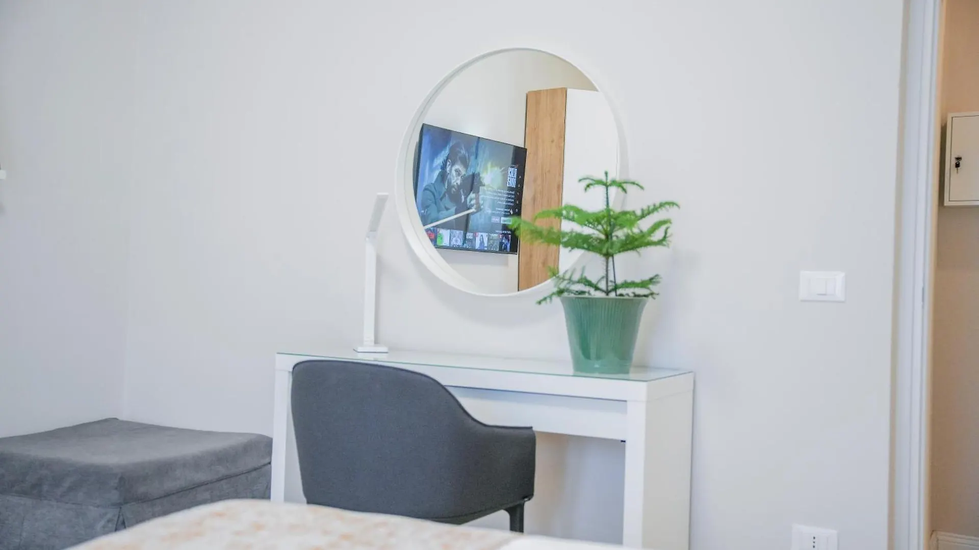 Your Home In Florence With Parking, 10 Min From The Center By Tram 意大利