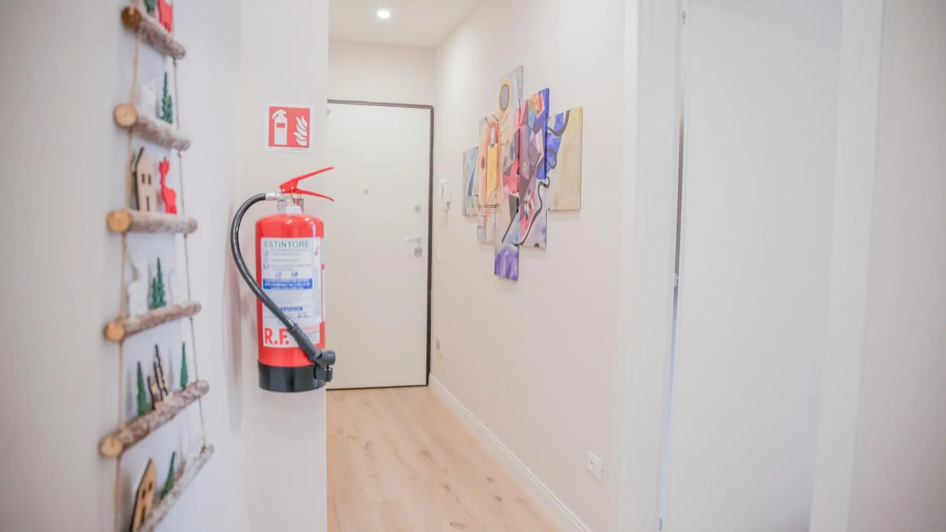 Your Home In Florence With Parking, 10 Min From The Center By Tram